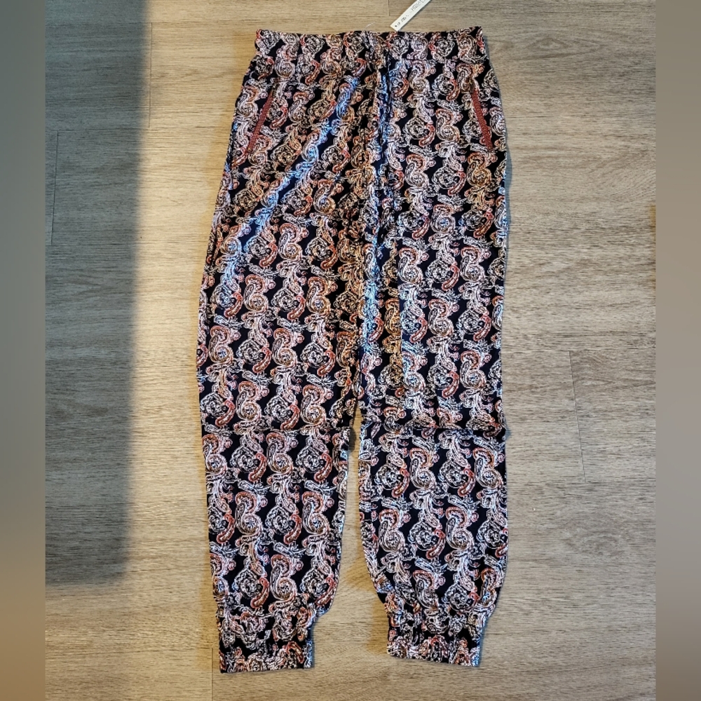 The Hanger NWT Paisley Patterned Jogger Pants
